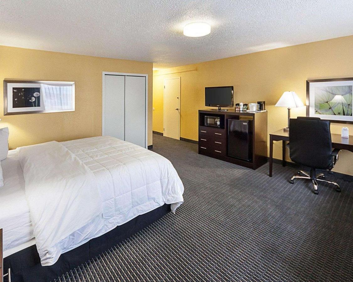 Quality Inn Montpelier Екстериор снимка