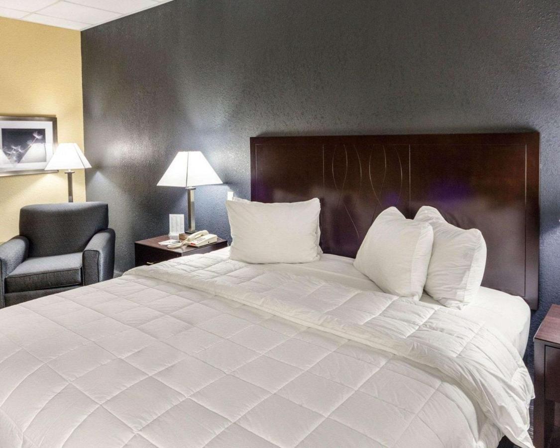 Quality Inn Montpelier Екстериор снимка